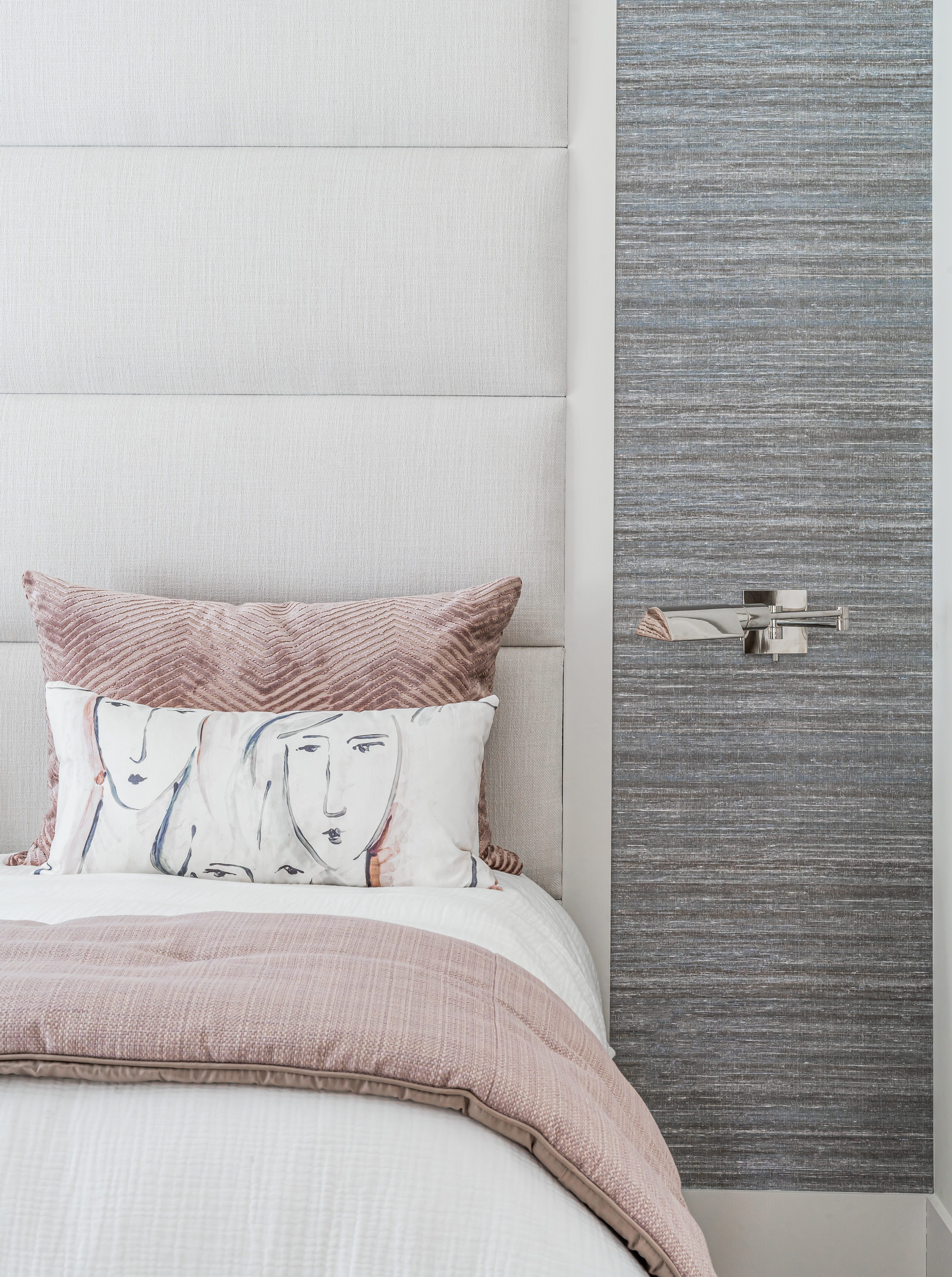 A coastal contemporary guest bedroom design with a blush and neutral palette, designed by Florida interior designer Brooke Meyer of Gulfshore Interior Design